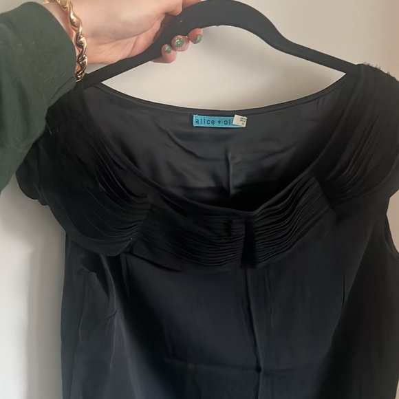 Alice and Olivia silk scoop neck top - Picture 7 of 7